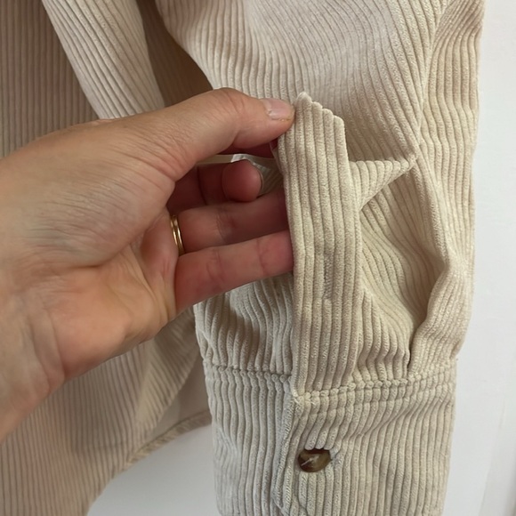 Offwhite Shacket Faux Corduroy - Picture 5 of 6